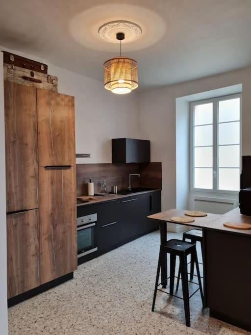 Appartement La Couronne Сарла-ла-Канеда Екстериор снимка