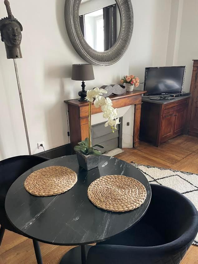 Appartement La Couronne Сарла-ла-Канеда Екстериор снимка