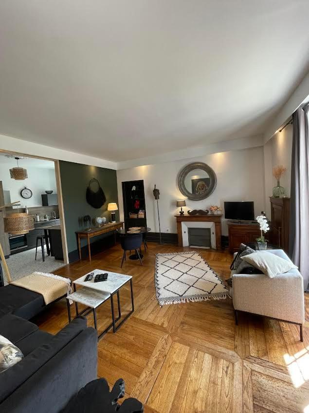 Appartement La Couronne Сарла-ла-Канеда Екстериор снимка